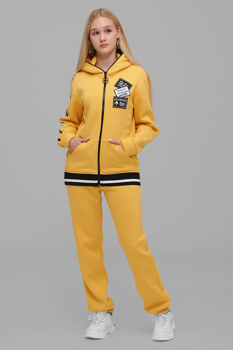 Teplyy Kostyum Z Nachisom Na Zmiytsi Ester Hirchychnyy.1